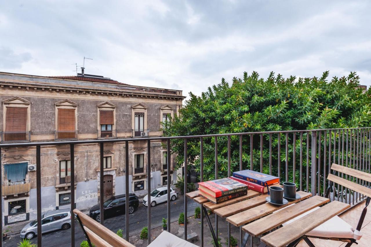 Ursino Apartment With Balcony By Wonderful Italy Катания Экстерьер фото